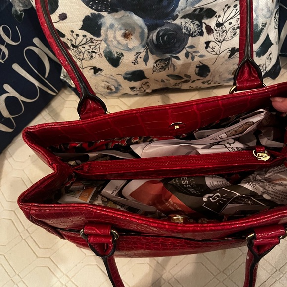 Like new Liz Claiborne satchel handbag - Picture 3 of 7